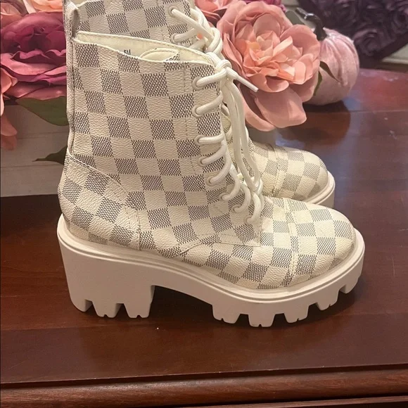 Checkered Lace-Up Ankle Boots - Picture 2 of 6